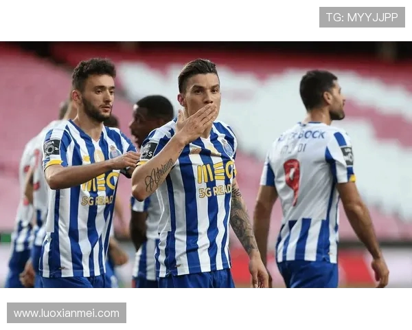 里奥阿维与米兰的激烈对决展现足球魅力与战术智慧的巅峰较量